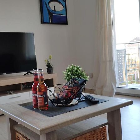 Zen Apartments - Geraumig Fur 4 - Zentral - Balkon - Netflix Karlsruhe Ngoại thất bức ảnh