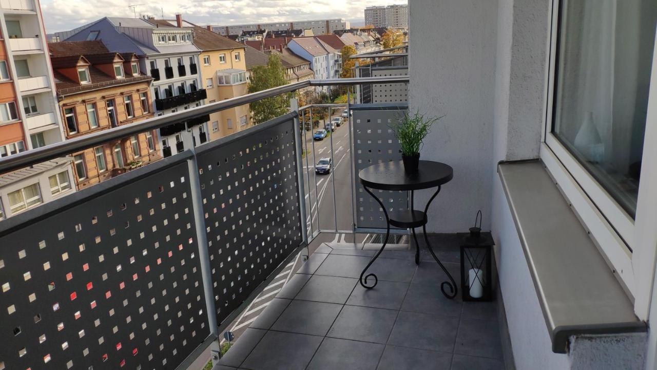 Zen Apartments - Geraumig Fur 4 - Zentral - Balkon - Netflix Karlsruhe Ngoại thất bức ảnh